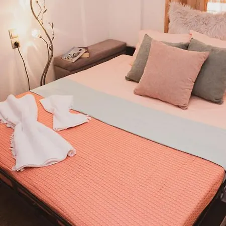 Psyharmonia Apartment *